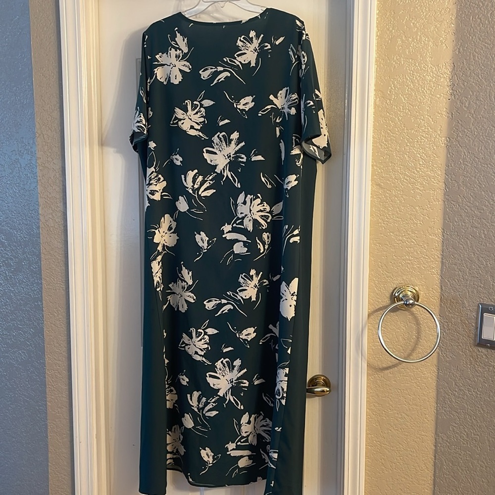 Maxi dress, size 2X - Picture 5 of 6